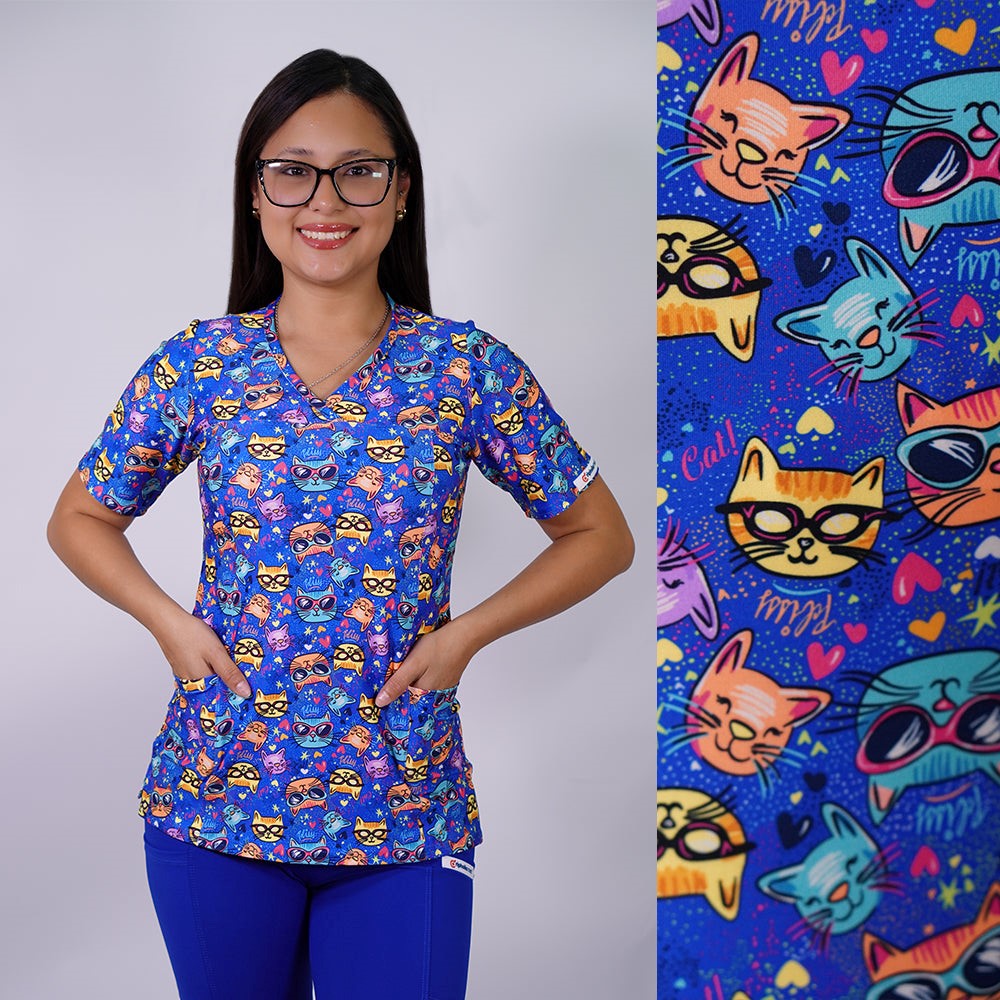 Delantal Mujer tela elasticada estampada Gatitos. Combina con Azul Rey - Art. 2539